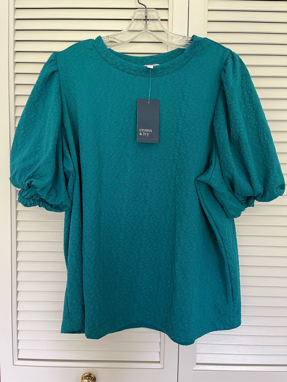 Crown and Ivy blouse